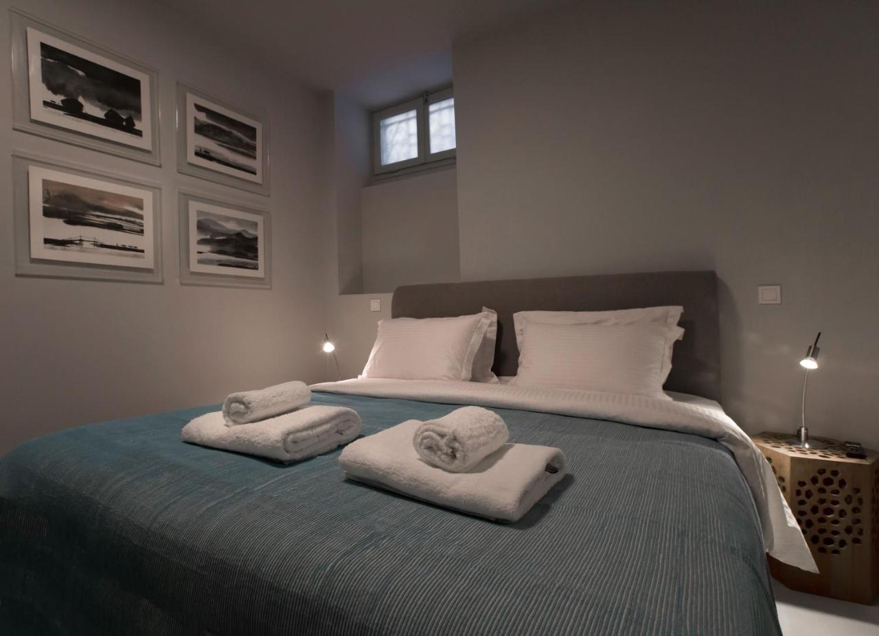 Sophisticated Apartment In Syntagma By Ghh Athens Ngoại thất bức ảnh