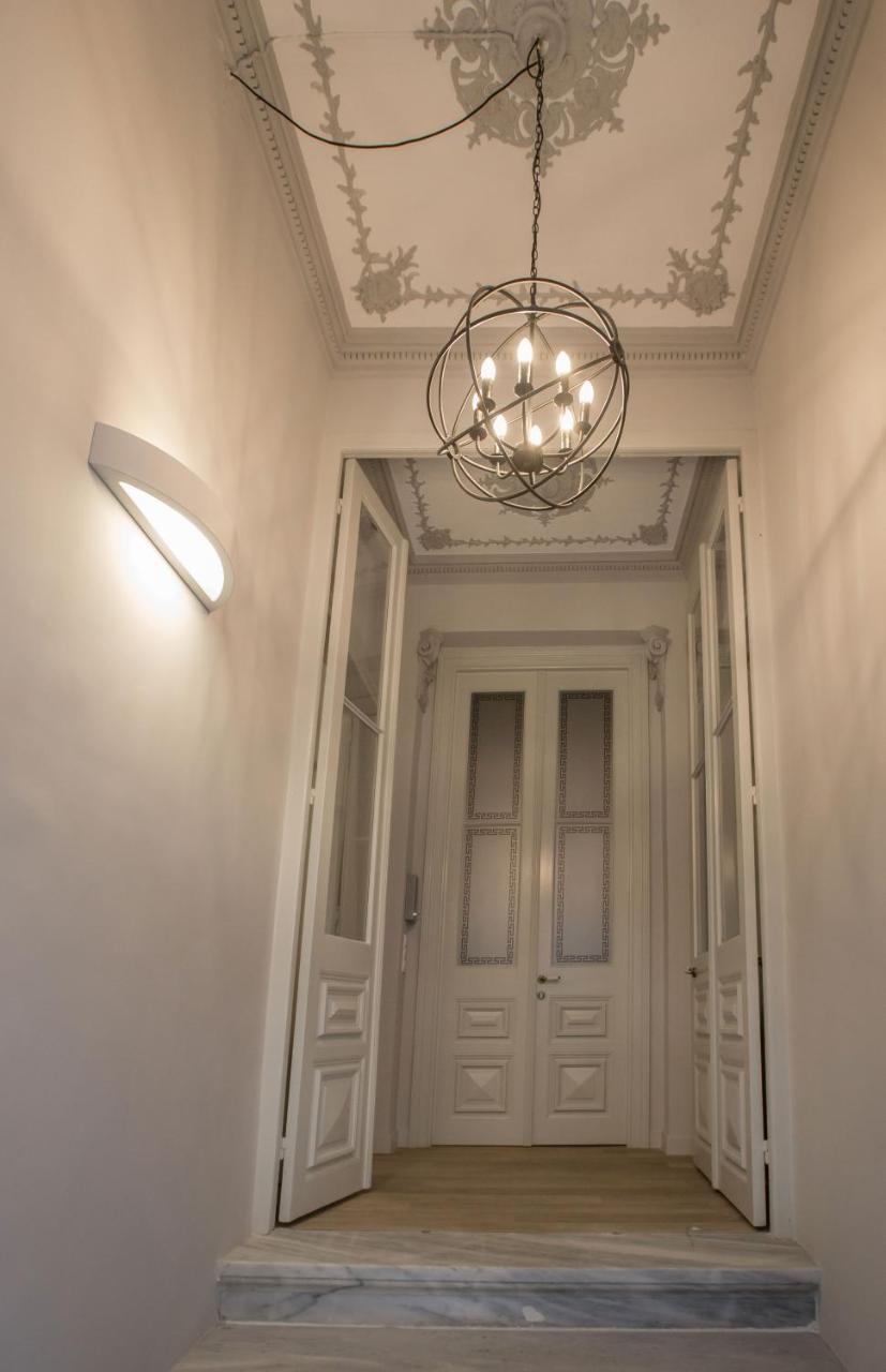 Sophisticated Apartment In Syntagma By Ghh Athens Ngoại thất bức ảnh