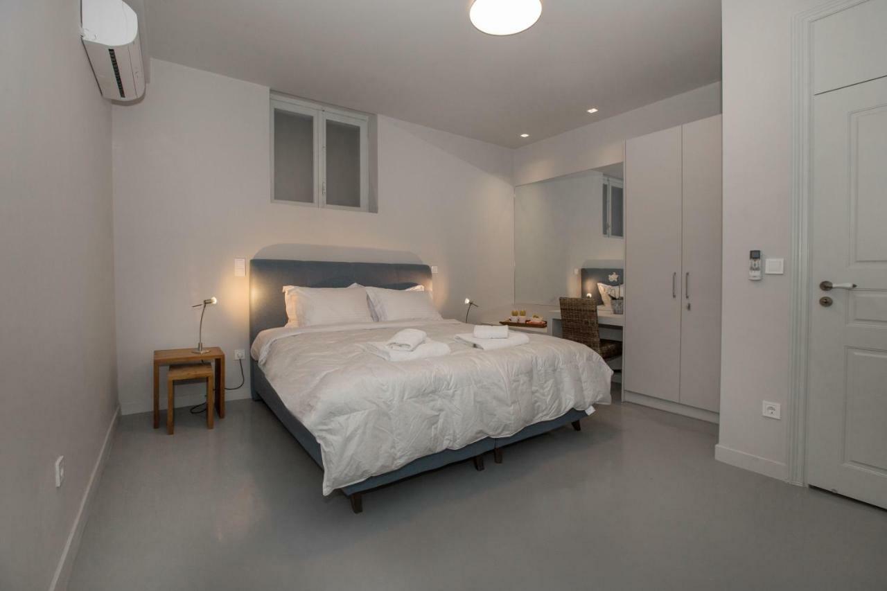 Sophisticated Apartment In Syntagma By Ghh Athens Ngoại thất bức ảnh
