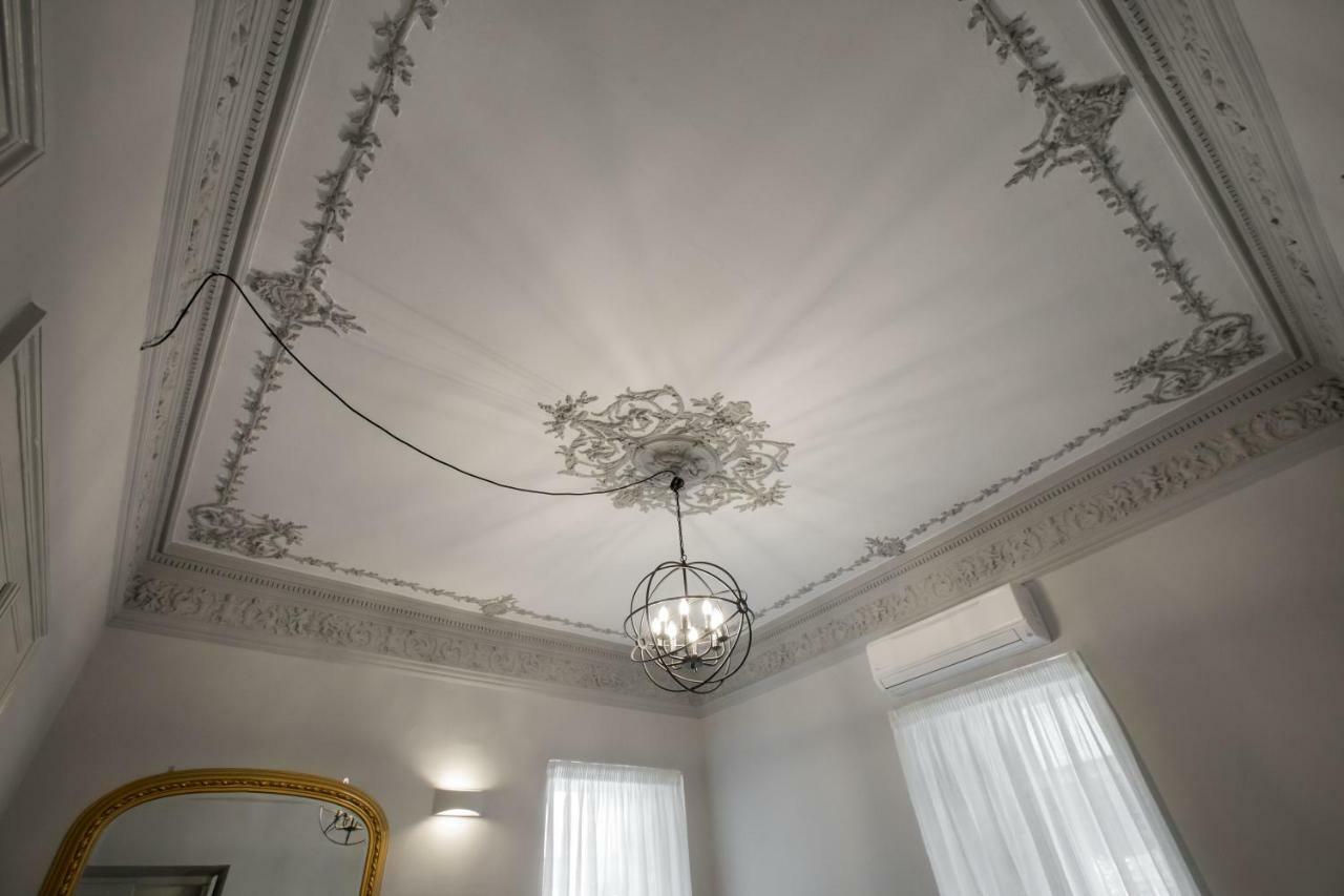 Sophisticated Apartment In Syntagma By Ghh Athens Ngoại thất bức ảnh